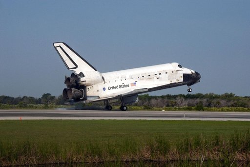 sts131-s-090