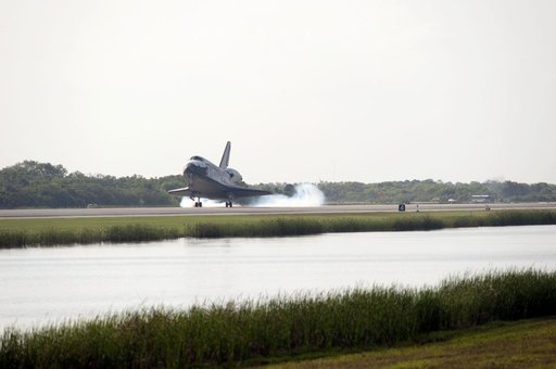 sts131-s-114