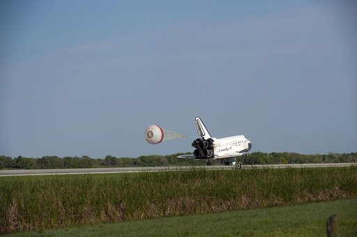 sts131-s-136