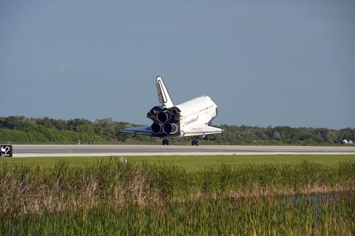 STS-132 Space Shuttle Atlantis Landing