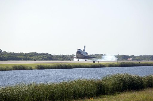 STS-132 Space Shuttle Atlantis Landing