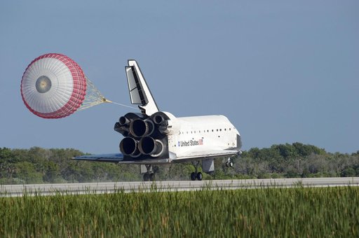 STS-132 Space Shuttle Atlantis Landing