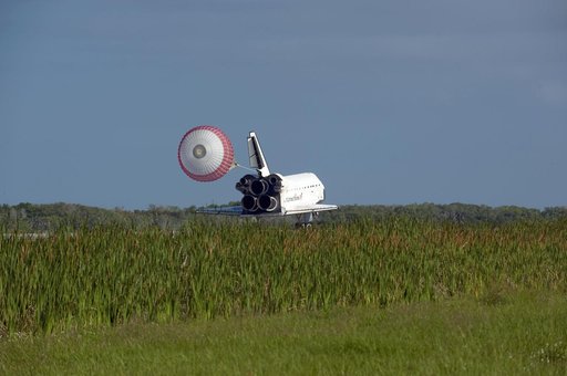 STS-132 Space Shuttle Atlantis Landing