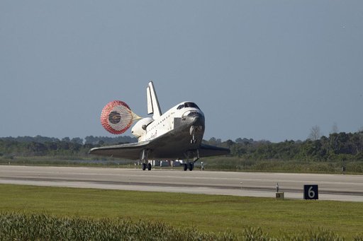STS-132 Space Shuttle Atlantis Landing