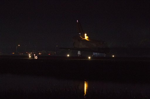 Final Landing of the Space Shuttle Endeavour / STS-134 Mission