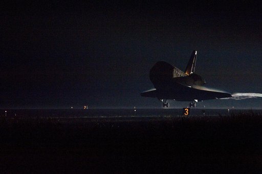 Final Landing of the Space Shuttle Endeavour / STS-134 Mission