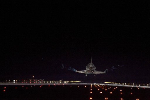 Final Landing of the Space Shuttle Endeavour / STS-134 Mission