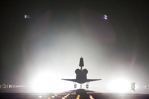 Final Landing of the Space Shuttle Endeavour / STS-134 Mission