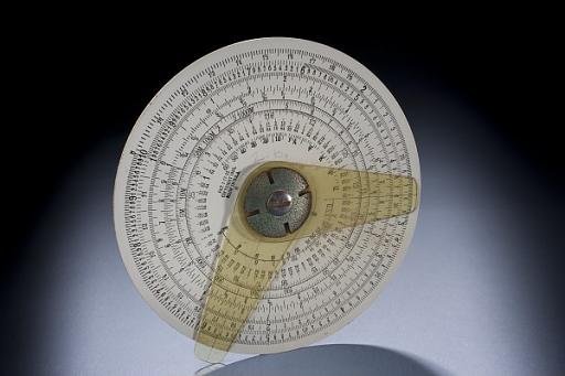 Circular Slide Rule, William J. Powell