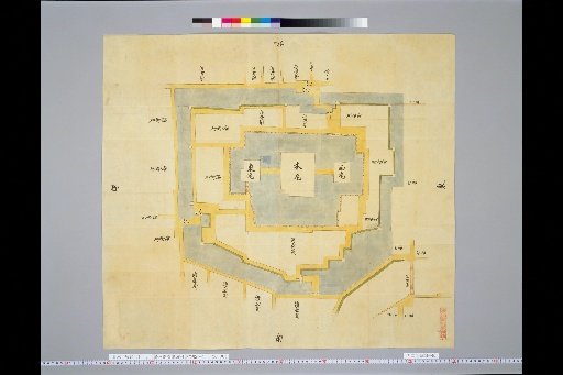 [Pictures of Ancient Japanese Castles] [Volume 2, Tokaido Section (1)] 28 Map of Anotsu Castle, Ise Province