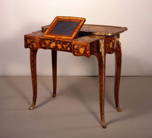 Writing and Toilet Table (table mécanique)