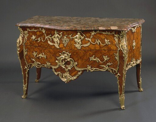 Chest of Drawers (commode)