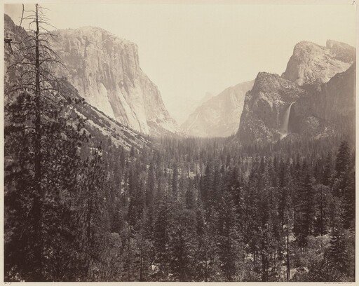 The Yosemite Valley from the Mariposa Trail