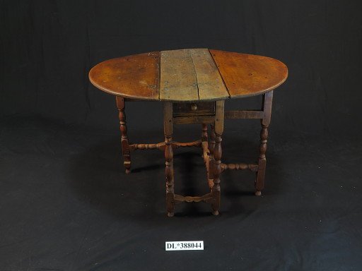 table, gateleg
