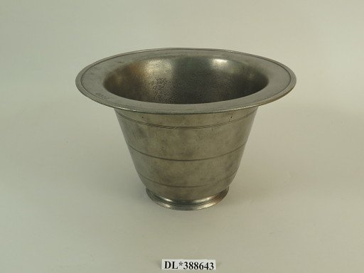 Close Stool Pan (Commode Pot)