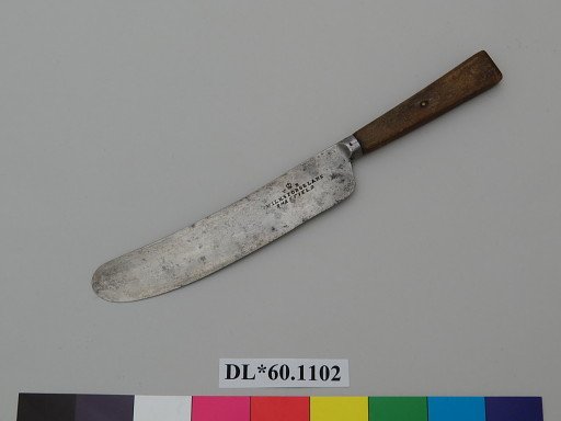 knife