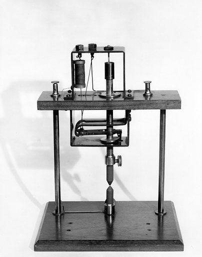 Brush single-carbon arc lamp, patent # 219,209