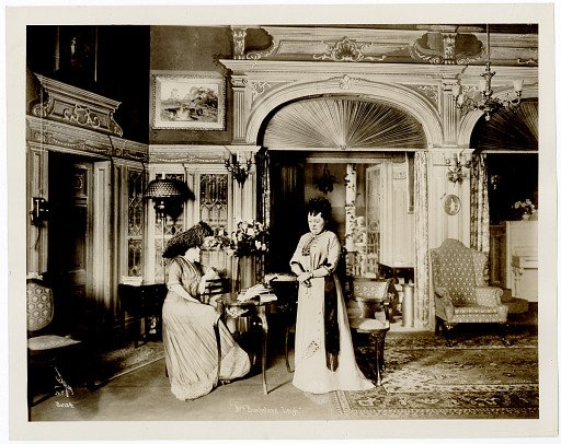 photograph Minnie Fiske in" Mrs. Bumnpstead Leigh"