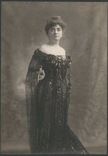 photograph Minnie Fiske in: "Miranda of the Balcony"