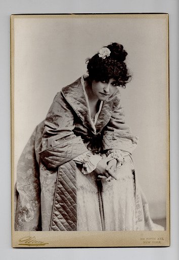 photograph Minnie Fiske in "Becky Sharp"