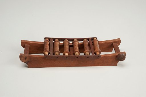 Patent model for exercising machine, children's railway swing