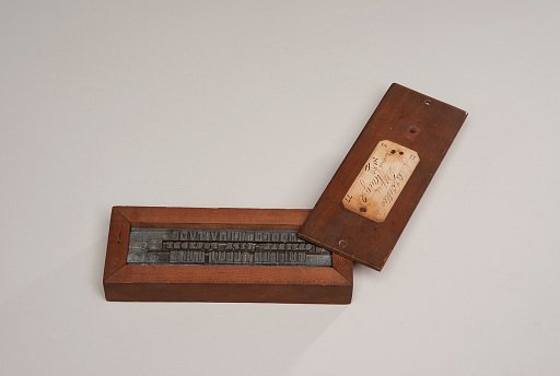 Patent model for divided type