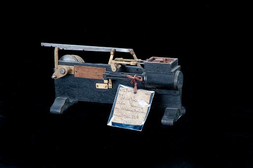 Uhry and Luttgens Valve Gearing, Patent Model