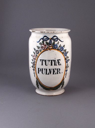 TUTIAE PULVER