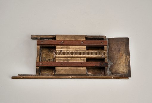 Patent model for web perfecting rotary press