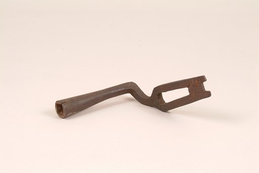Bed Key
