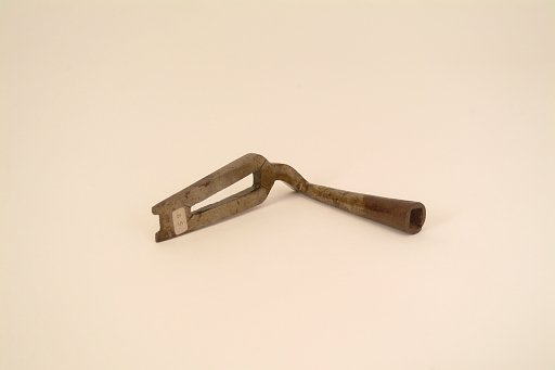 Bed Key