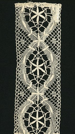 Amoy Lace Guild Bobbin Lace Sample