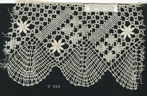 Amoy Lace Guild Bobbin Lace Sample