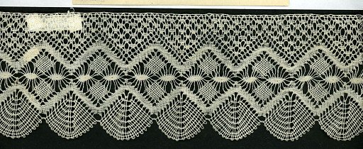 Amoy Lace Guild Bobbin Lace Sample