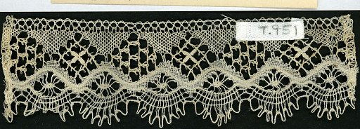 Amoy Lace Guild Bobbin Lace Sample