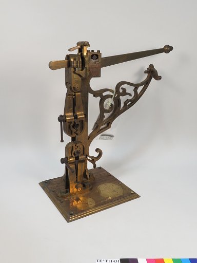 scale, brass