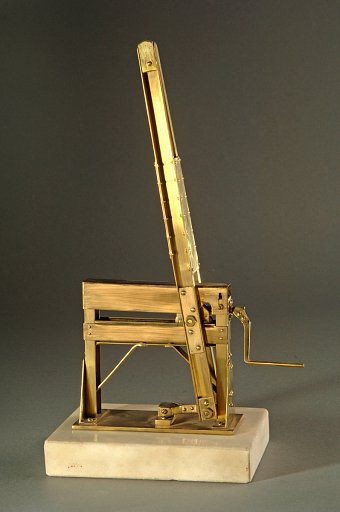 Marten-Freeman Compensating Davit, Model