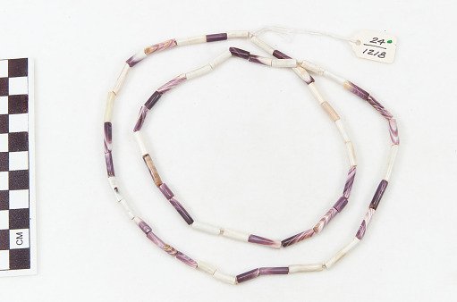 Bead/beads