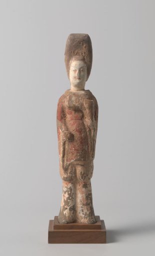 Stand of a funeral figure in the shape of a woman with an instrument