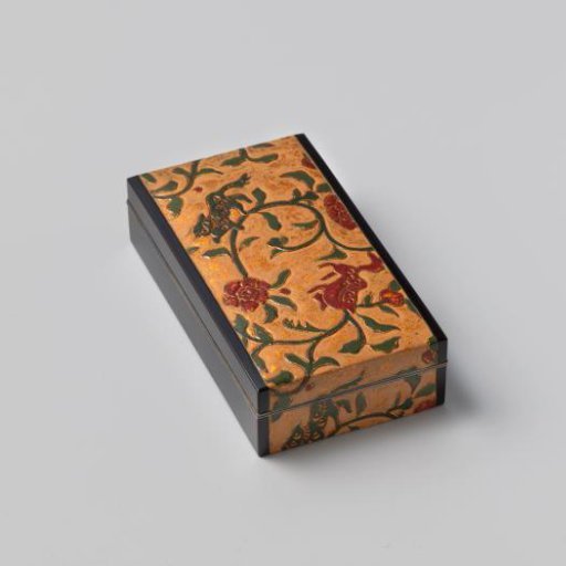 Cigarette box with imitation gilt leather