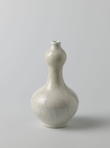 Pear-shaped bottle vase with a crackled glaze