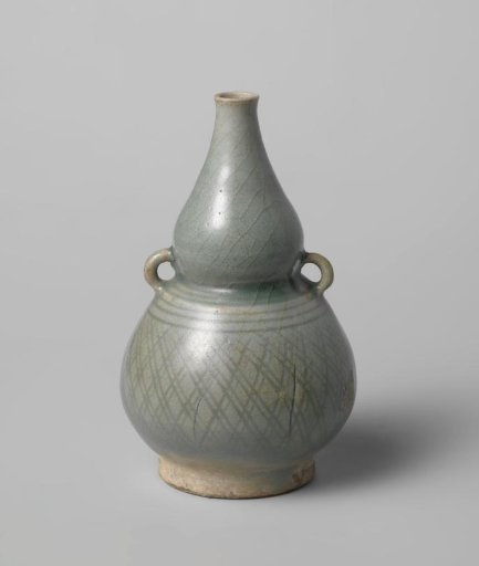 Double gourd-shaped vase with two handles