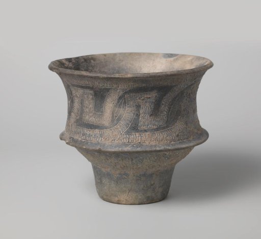 Jar with geometric patterns