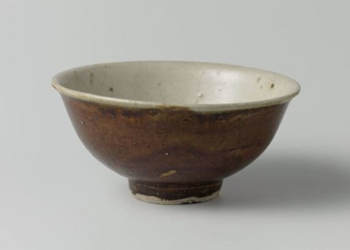 Bell-shaped bowl with a brown and green glaze