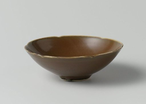 Bowl with a brown glaze