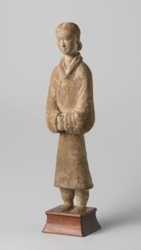 Graffiti figure in the form of a standing lady