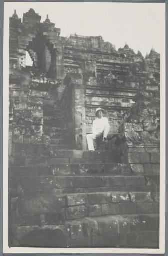 Photograph Belonging to the Photo Album 'Journey Through Asia' by H.K. Westendorp and B. Osieck