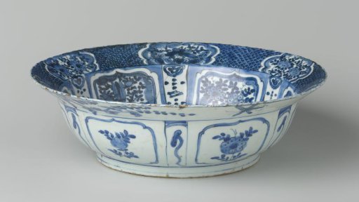 Flap-top box with stags in a landscape