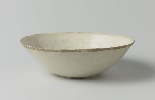 Bowl with lotus flowers, feng huangs and floral scrolls in relief