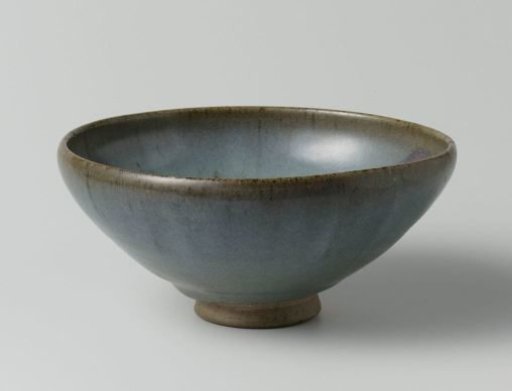 Bowl with a lovely blue glaze